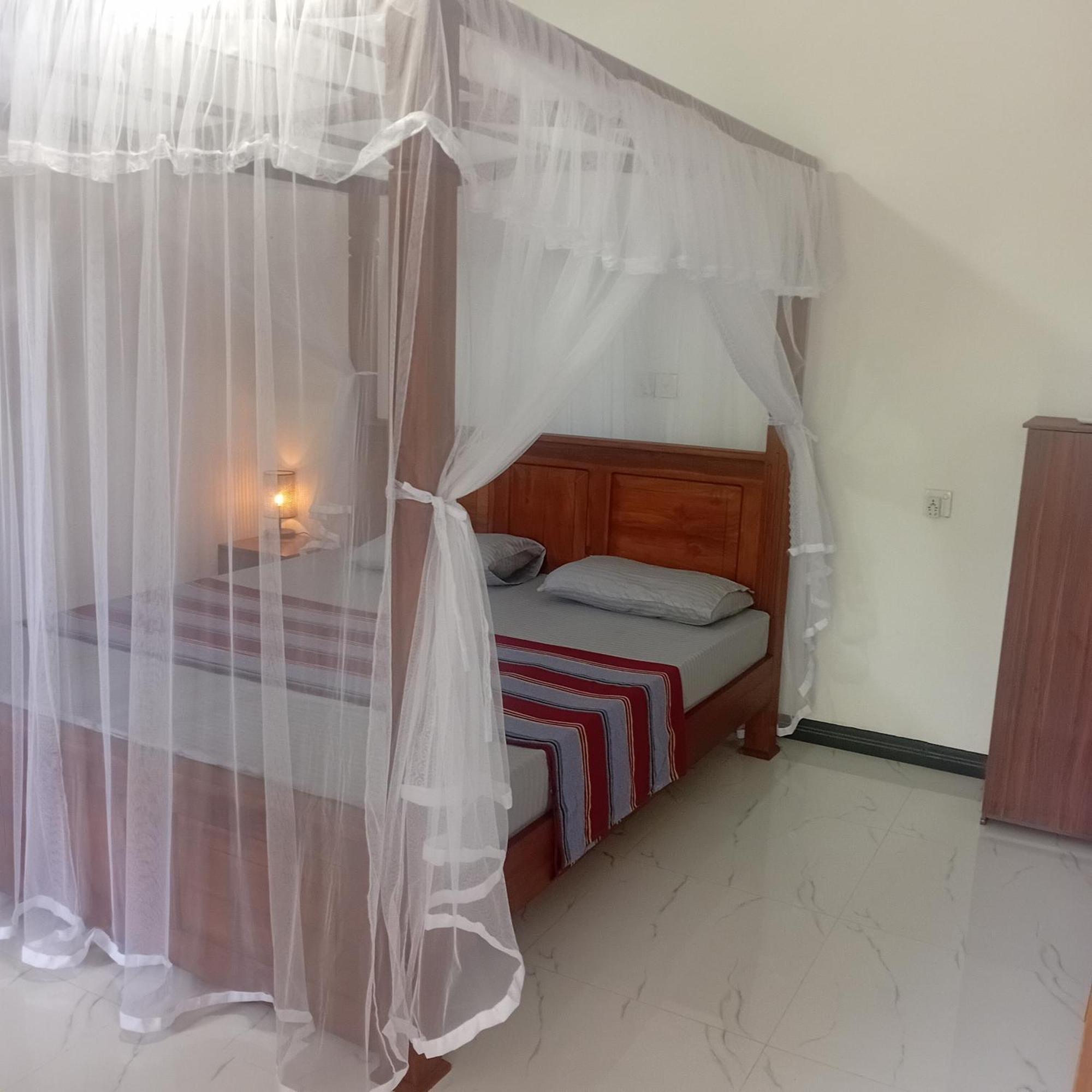 Daasa Guest Mirissa Hotel Стая снимка